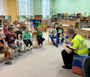 NÁVŠTĚVA POLICIE V MŠ HLÍZOV 
